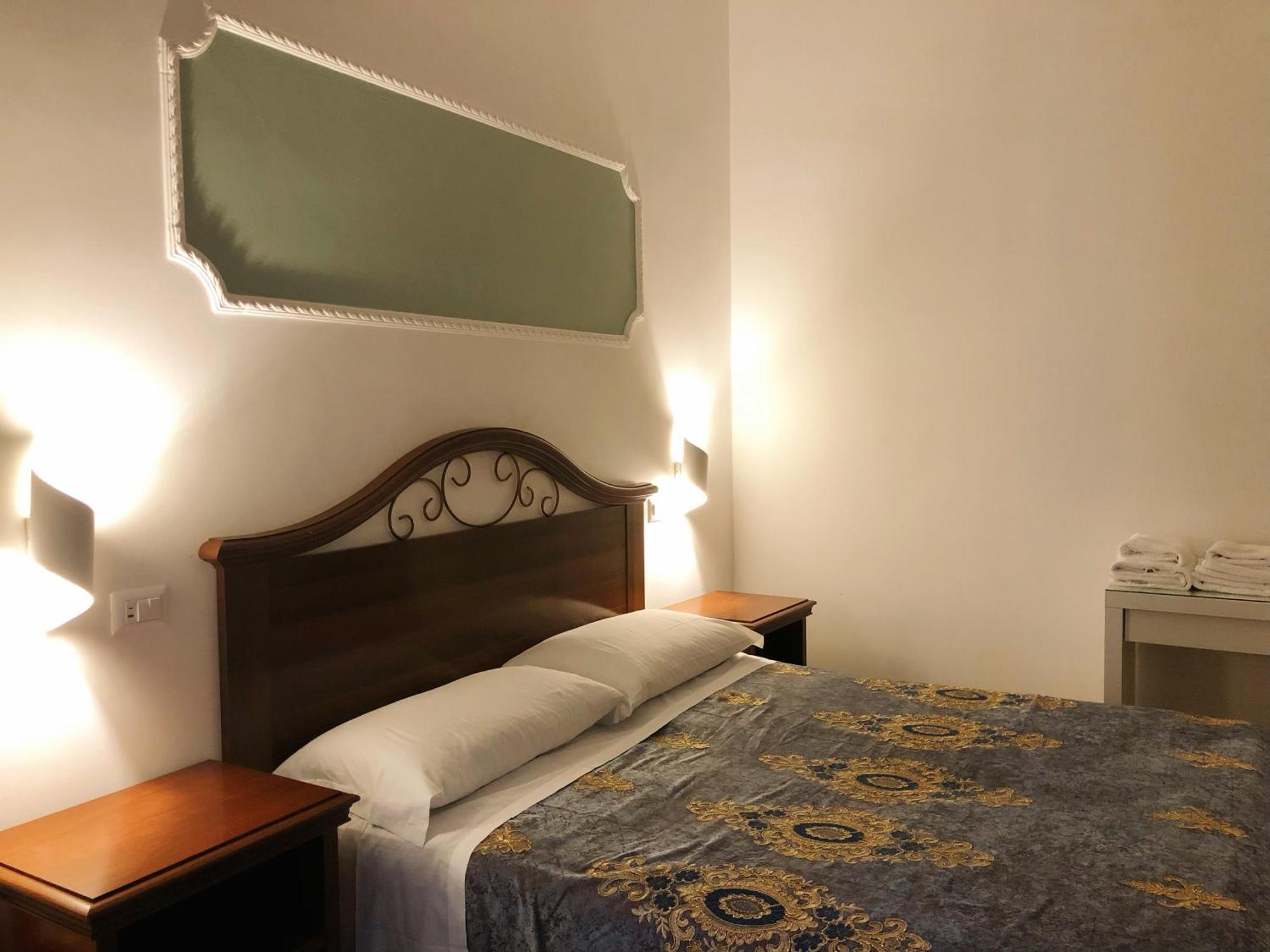 Hostel Cosmos Rome Exterior photo