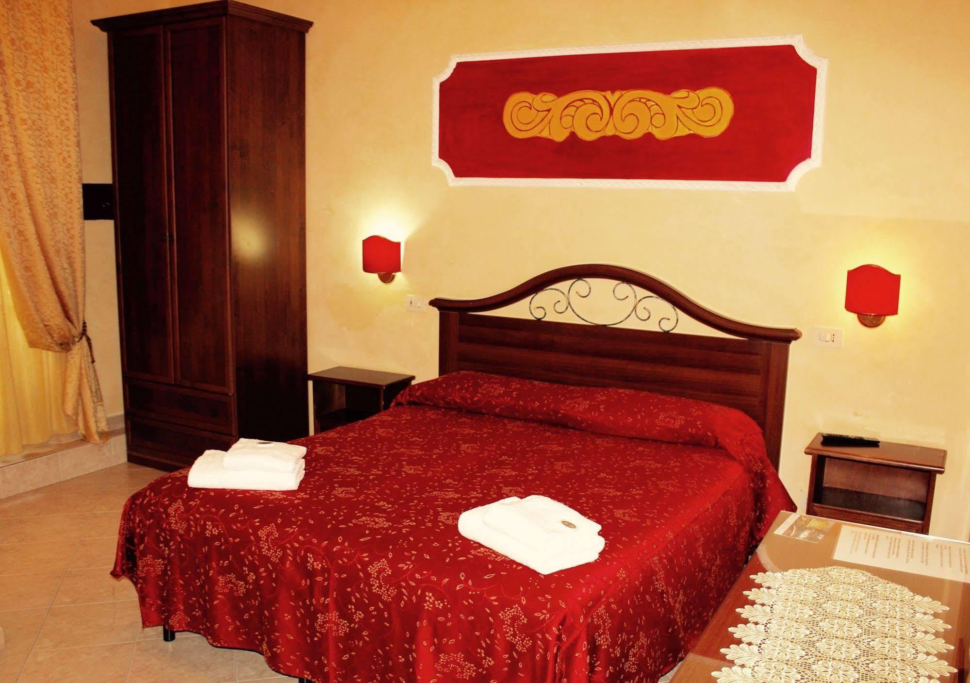 Hostel Cosmos Rome Exterior photo
